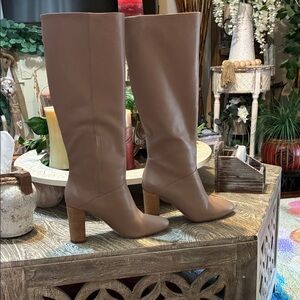 Chic Nude Heeled Boots